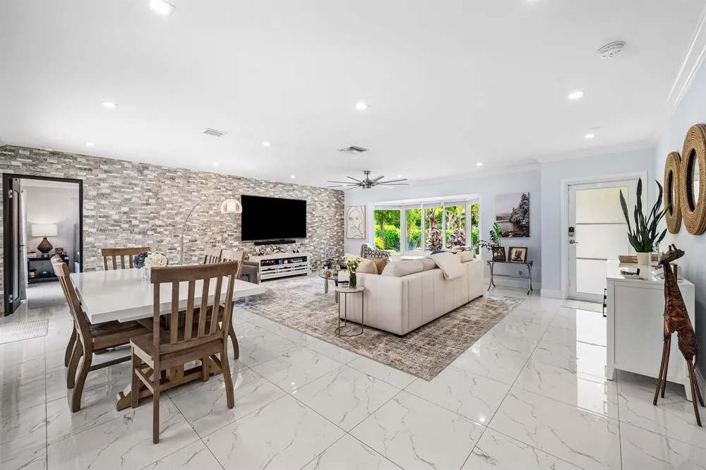 1029 W Palmetto Park Road Boca Raton, FL 33486