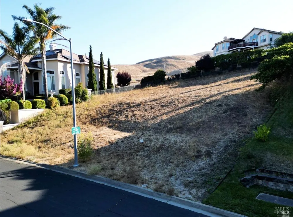 2304 Bennington Drive Vallejo, CA 94591