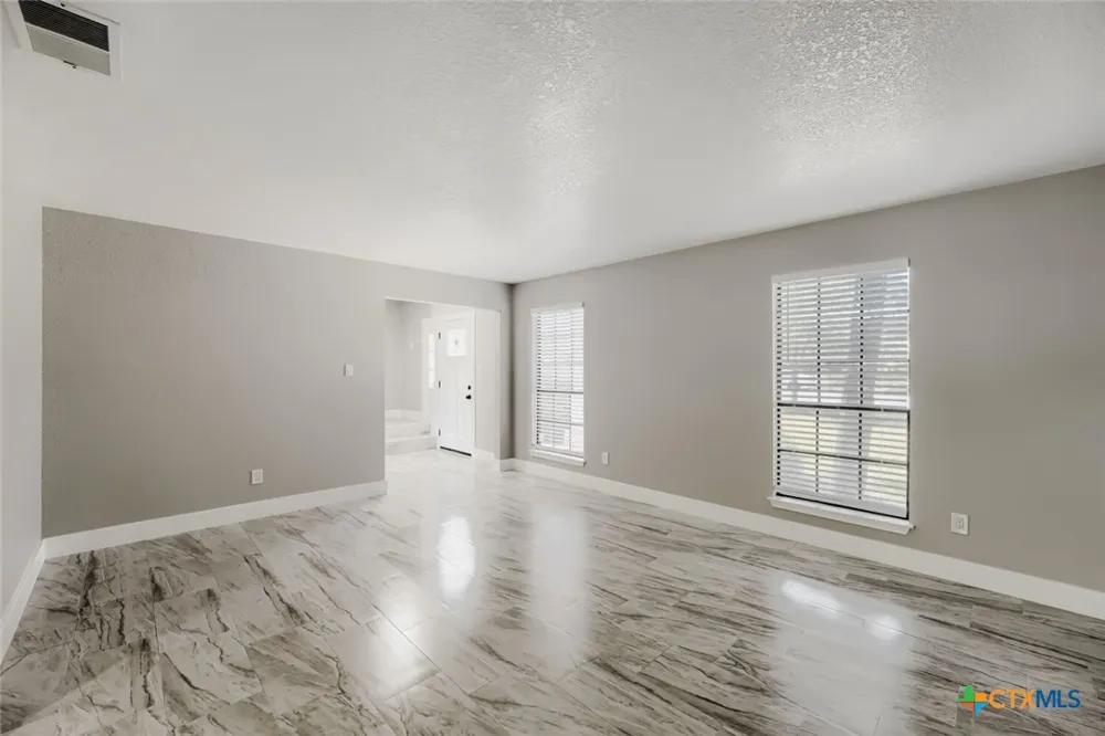 1612 Hermitage Drive Round Rock, TX 78681