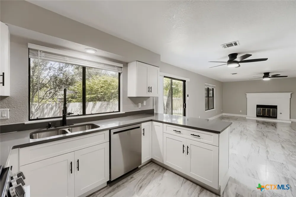 1612 Hermitage Drive Round Rock, TX 78681