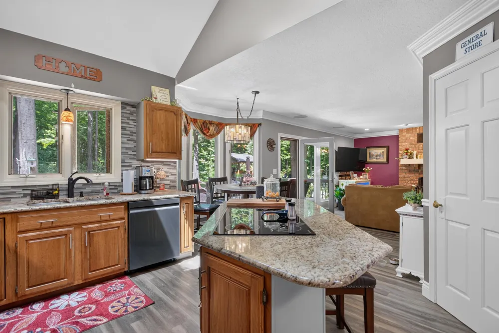 5025 Firethorne Drive Jackson, MI 49201
