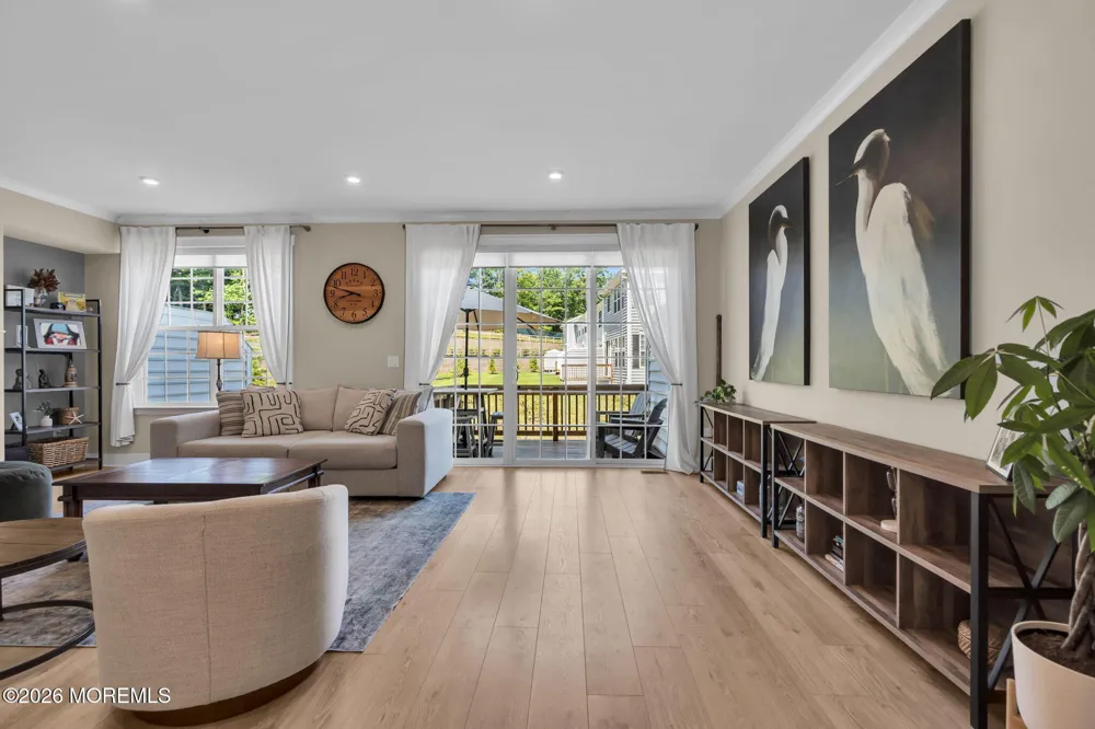 3328 Poplar Place Wall, NJ 07719