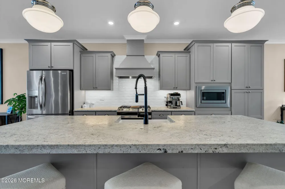 3328 Poplar Place Wall, NJ 07719