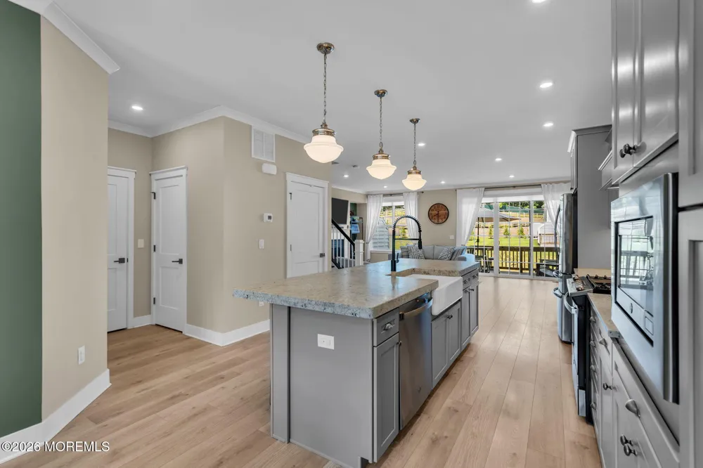 3328 Poplar Place Wall, NJ 07719