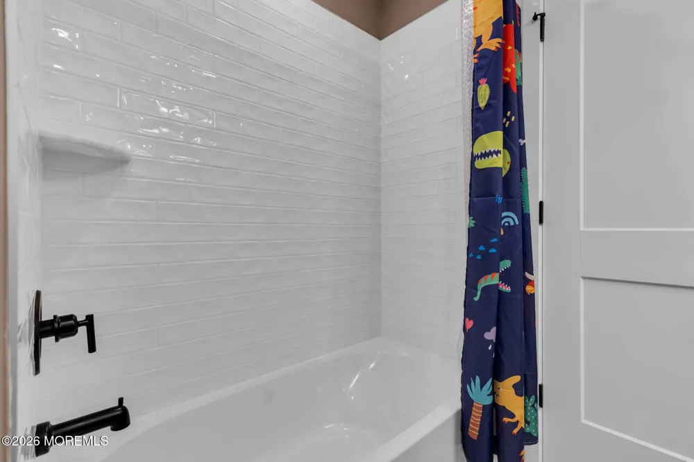 3328 Poplar Place Wall, NJ 07719