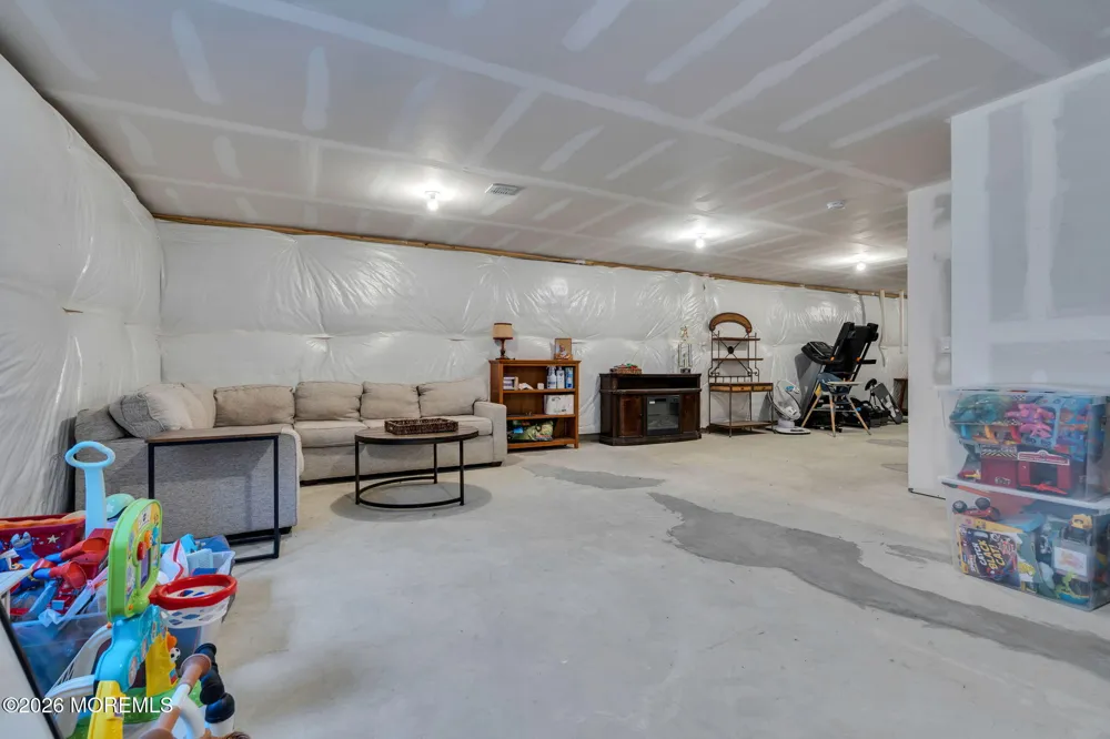 3328 Poplar Place Wall, NJ 07719