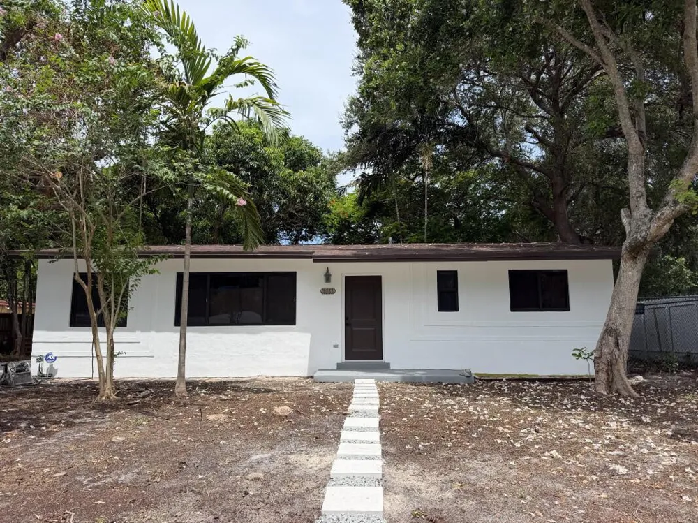 3611 SW 33rd Avenue West Park, FL 33023