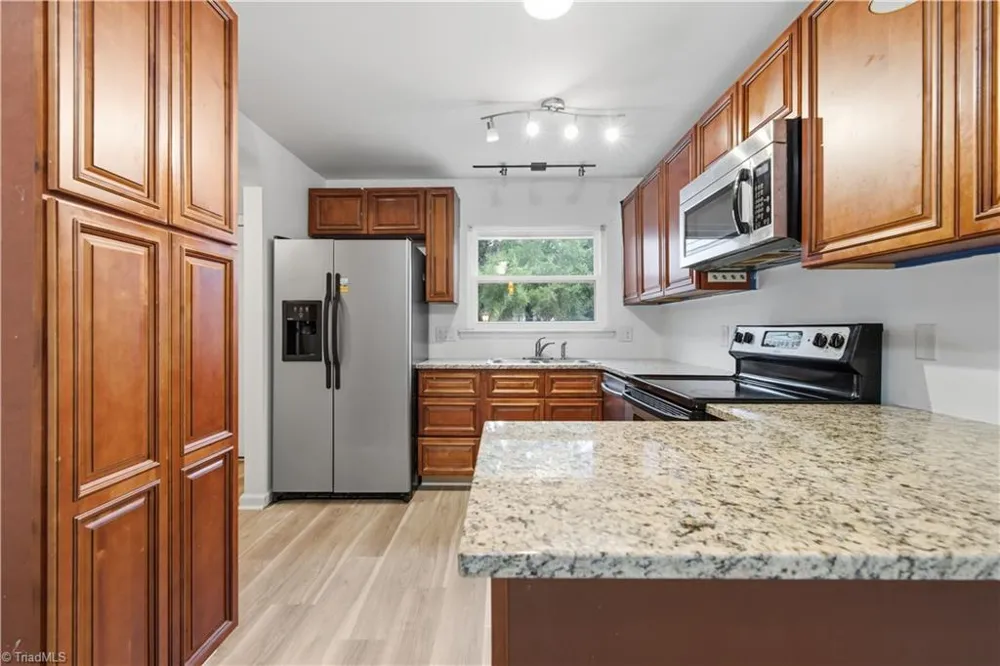 2215 Shadow Valley Road #C High Point, NC 27265