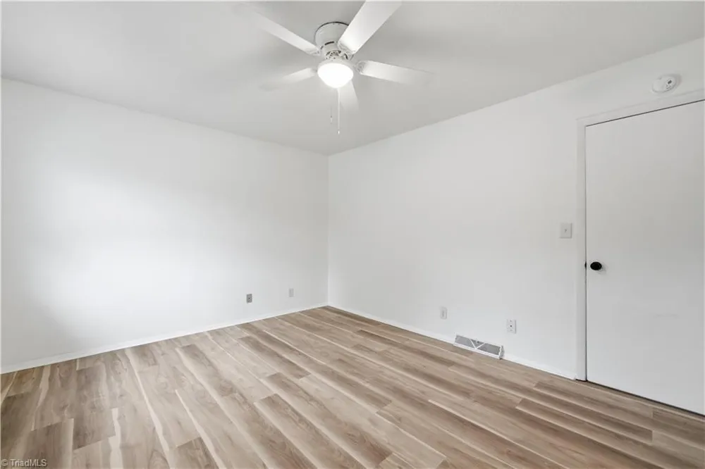2215 Shadow Valley Road #C High Point, NC 27265