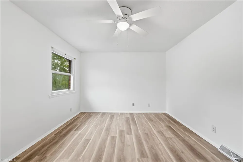 2215 Shadow Valley Road #C High Point, NC 27265