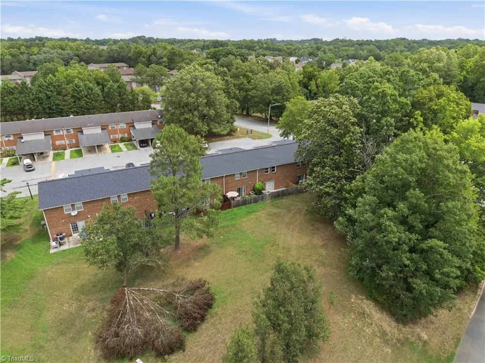 2215 Shadow Valley Road #C High Point, NC 27265