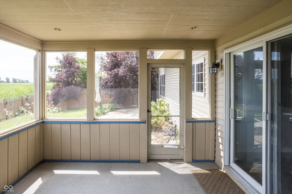 8167 Northpoint Drive Brownsburg, IN 46112