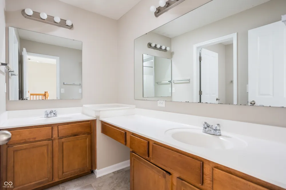 8167 Northpoint Drive Brownsburg, IN 46112