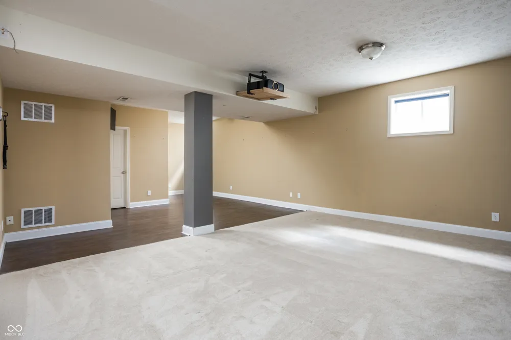 8167 Northpoint Drive Brownsburg, IN 46112