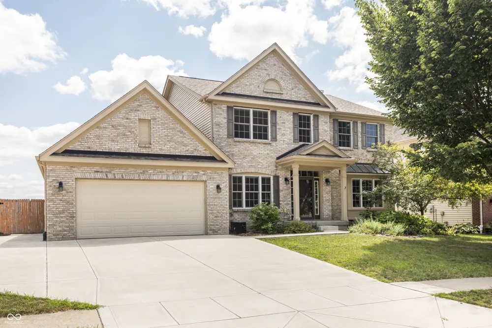 8167 Northpoint Drive Brownsburg, IN 46112