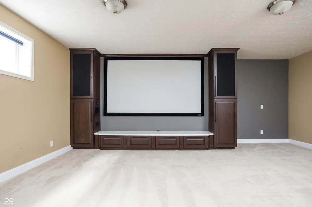 8167 Northpoint Drive Brownsburg, IN 46112