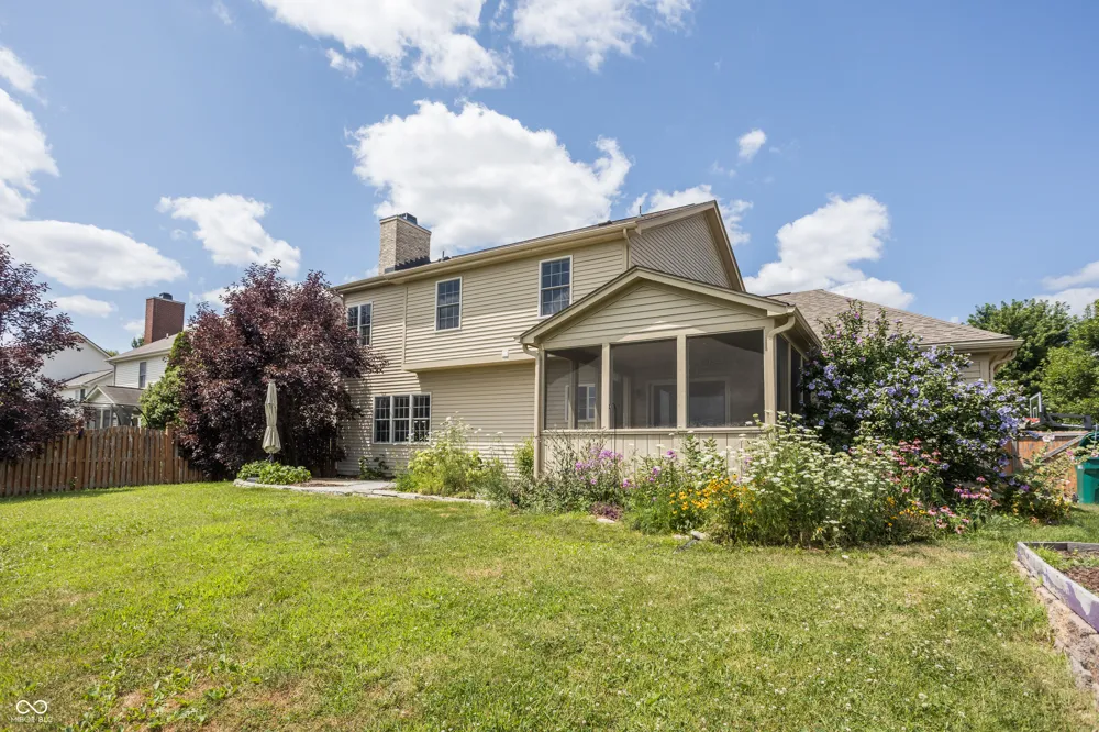 8167 Northpoint Drive Brownsburg, IN 46112