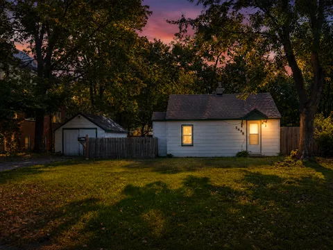 5448 Dupont Avenue