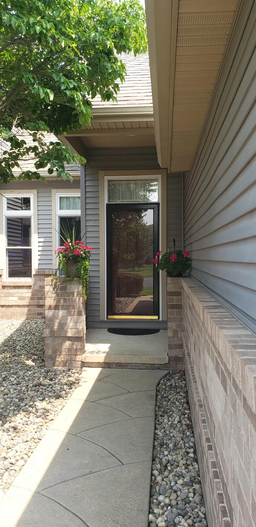 621 Ridge Lane Tecumseh, MI 49286