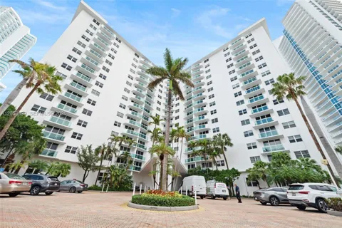 3001 S Ocean Dr #947