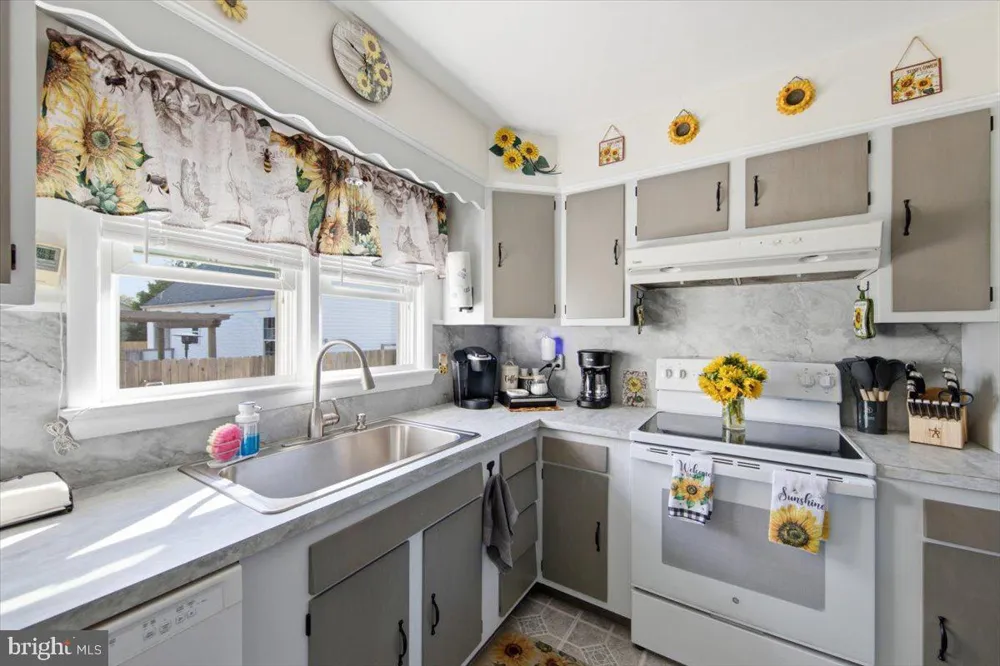 21647 CAMPER CIRCLE Tilghman, MD 21671