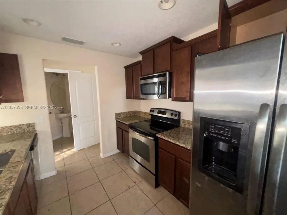 332 Carina Cir #332 Other City - In The State Of Florida, FL 32773