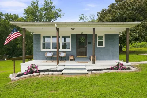 307 Miller St