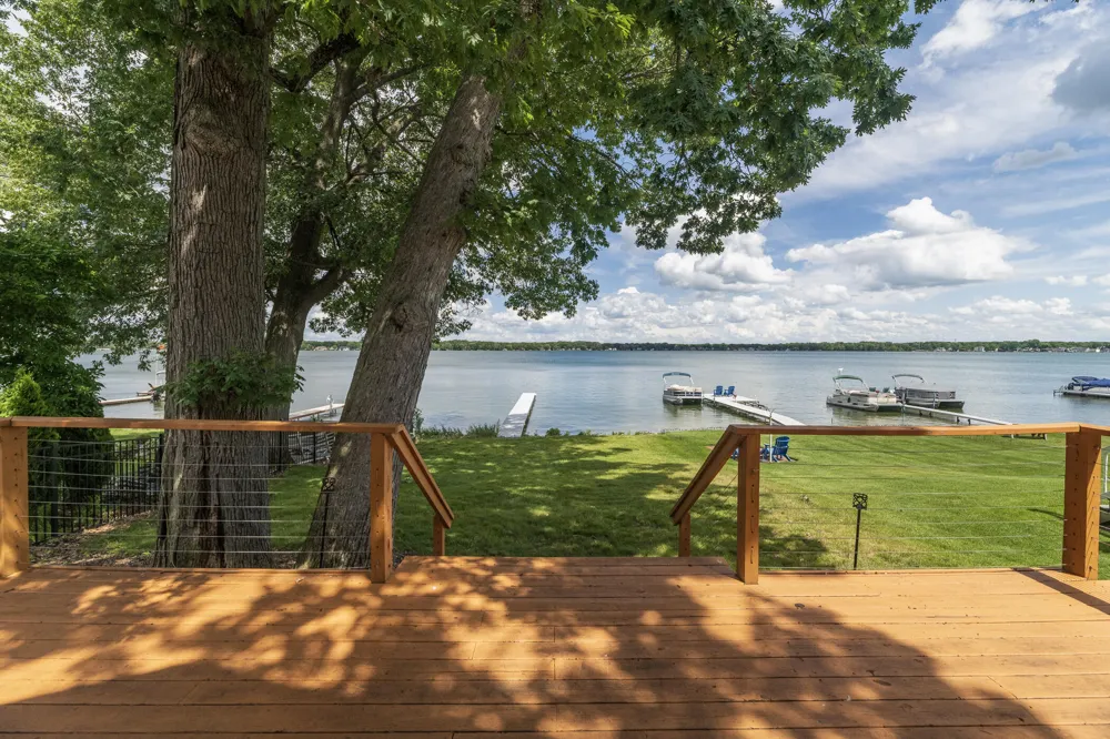 9715 Woodlawn Drive Portage, MI 49002