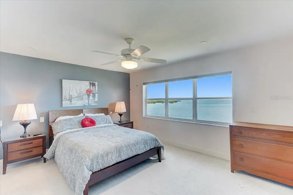 2424 BAY DRIVE #2424/2426 Bradenton, FL 34207
