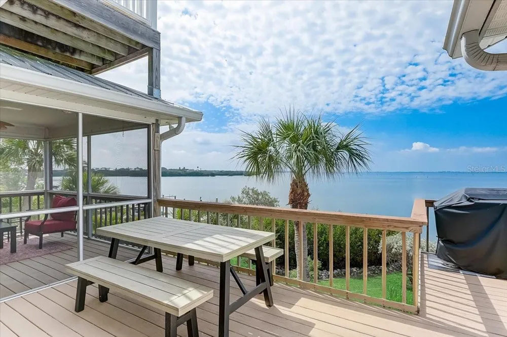 2424 BAY DRIVE #2424/2426 Bradenton, FL 34207