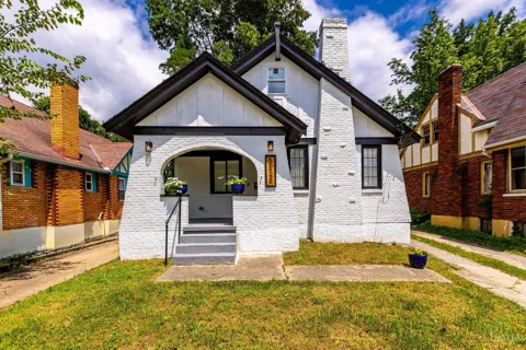 5520 Davies Place