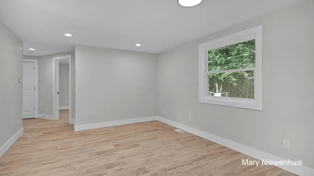 10219 W Sidney Road Greenville, MI 48838