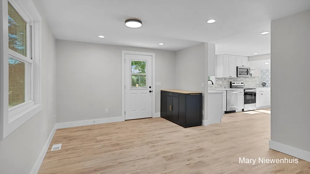 10219 W Sidney Road Greenville, MI 48838