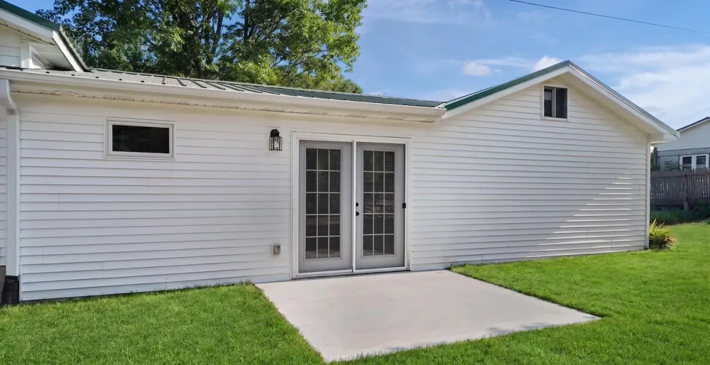 10219 W Sidney Road Greenville, MI 48838