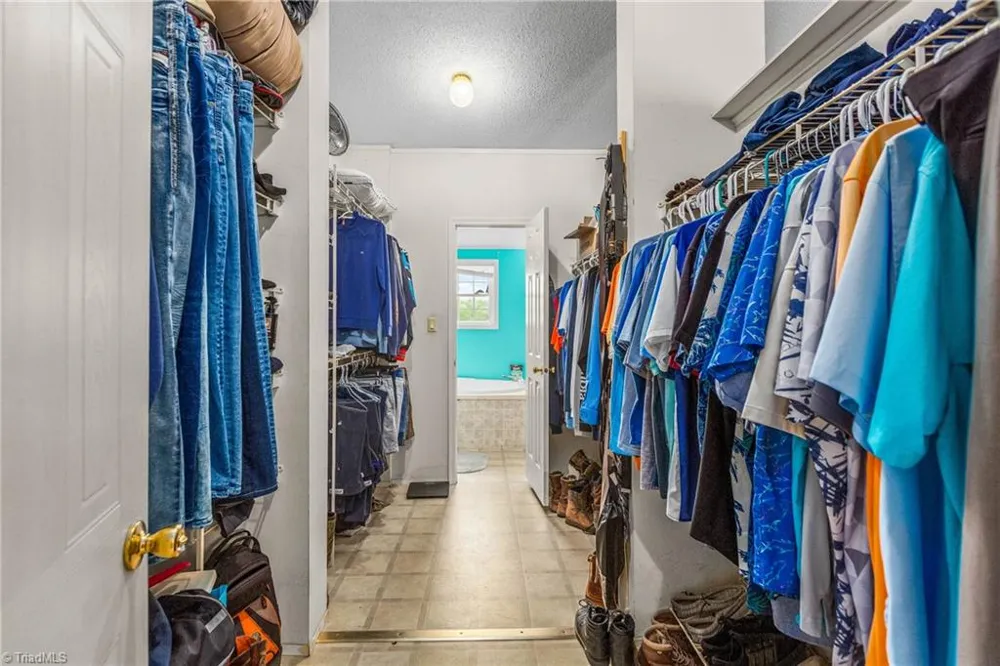 3868 Running Cedar Lane Hamptonville, NC 27020