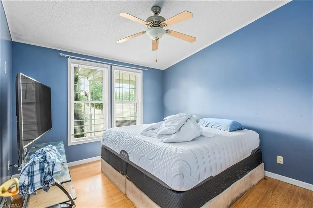 3868 Running Cedar Lane Hamptonville, NC 27020