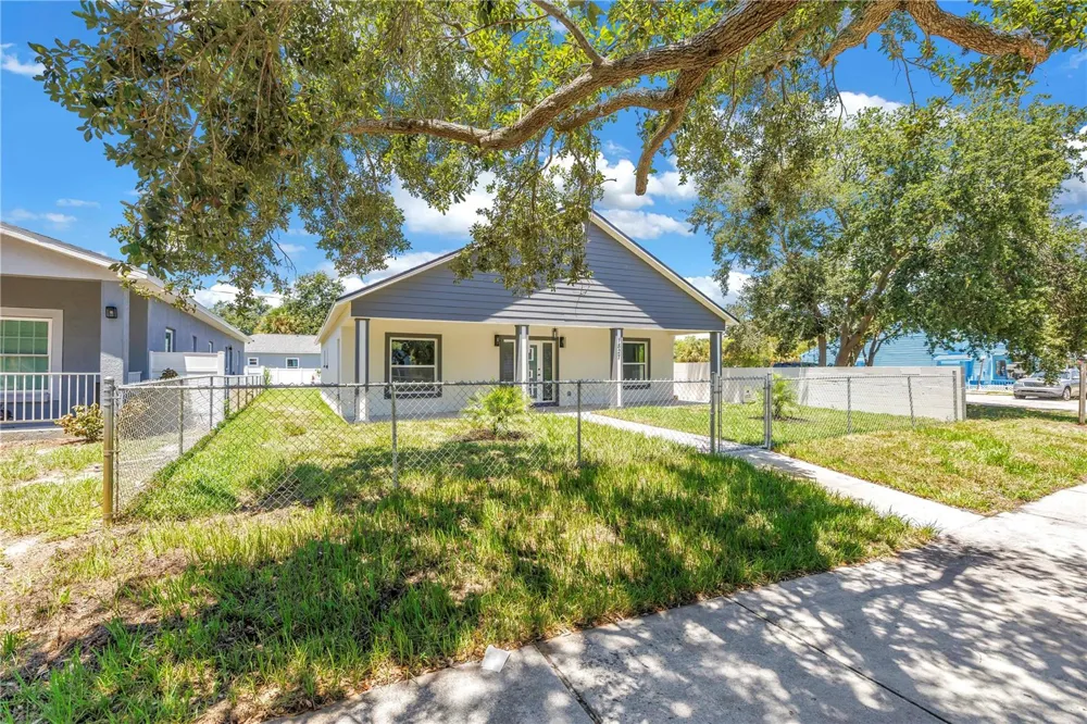 1827 16TH STREET S St Petersburg, FL 33705