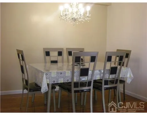316 VENTNOR COURT Piscataway, NJ 08854