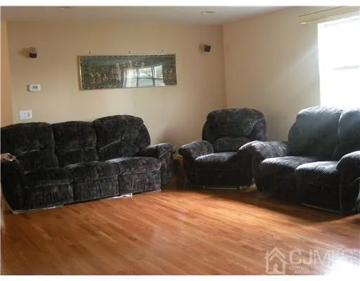 316 VENTNOR COURT Piscataway, NJ 08854