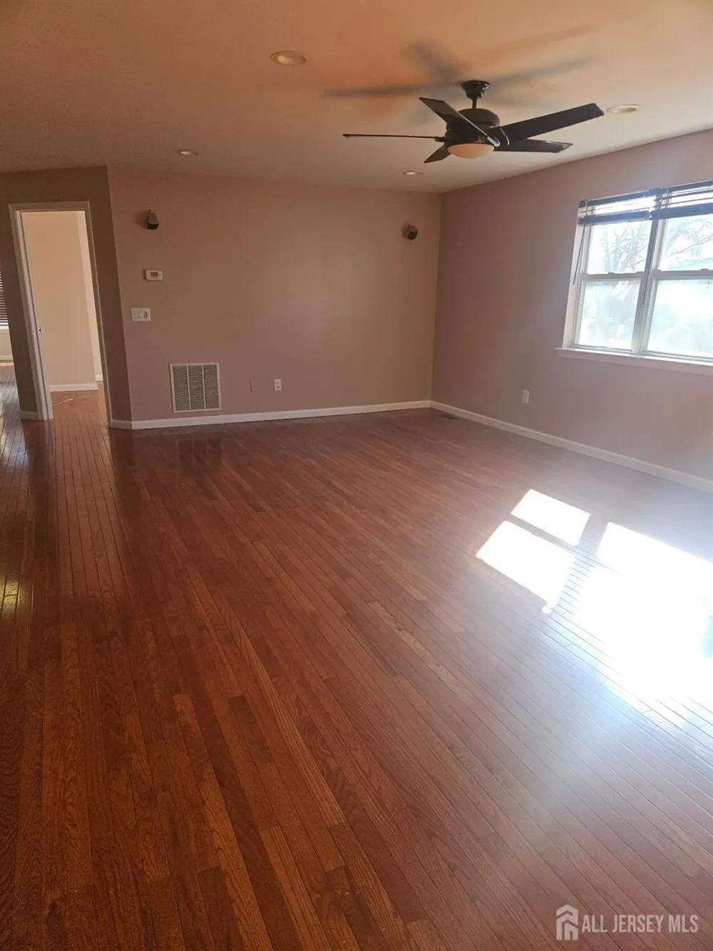 316 VENTNOR COURT Piscataway, NJ 08854