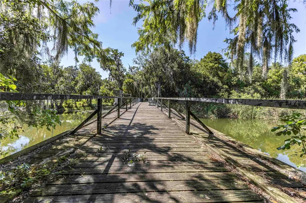 2886 C 470 Lake Panasoffkee, FL 33538