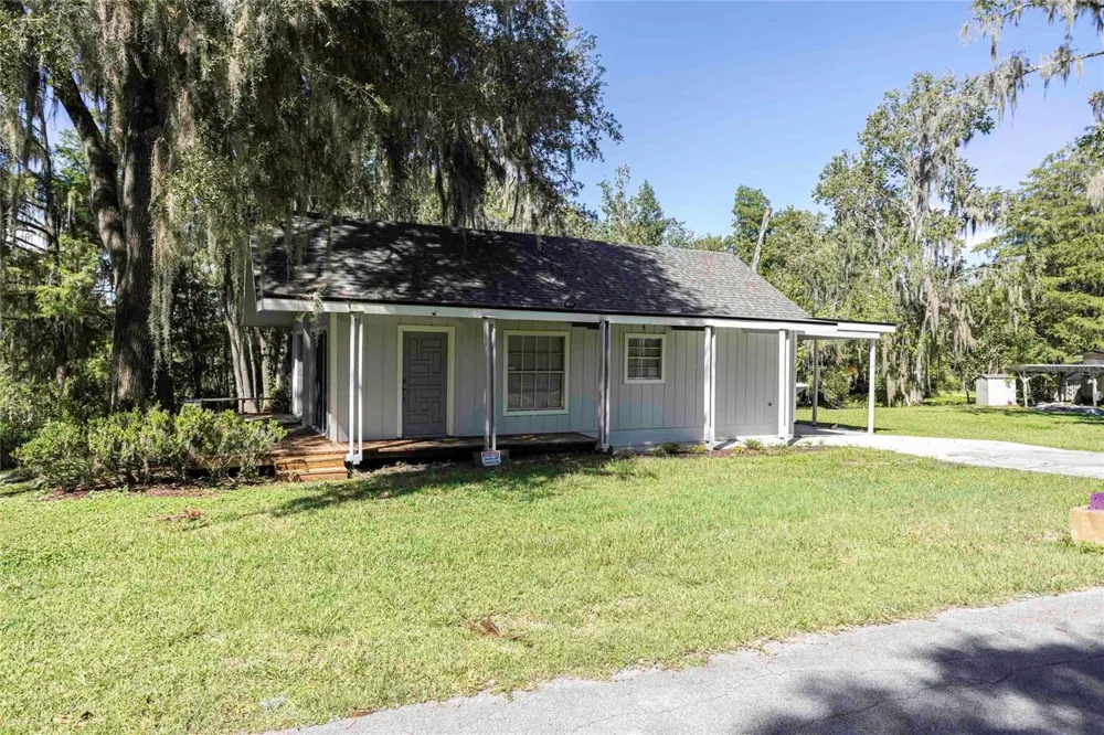 2886 C 470 Lake Panasoffkee, FL 33538