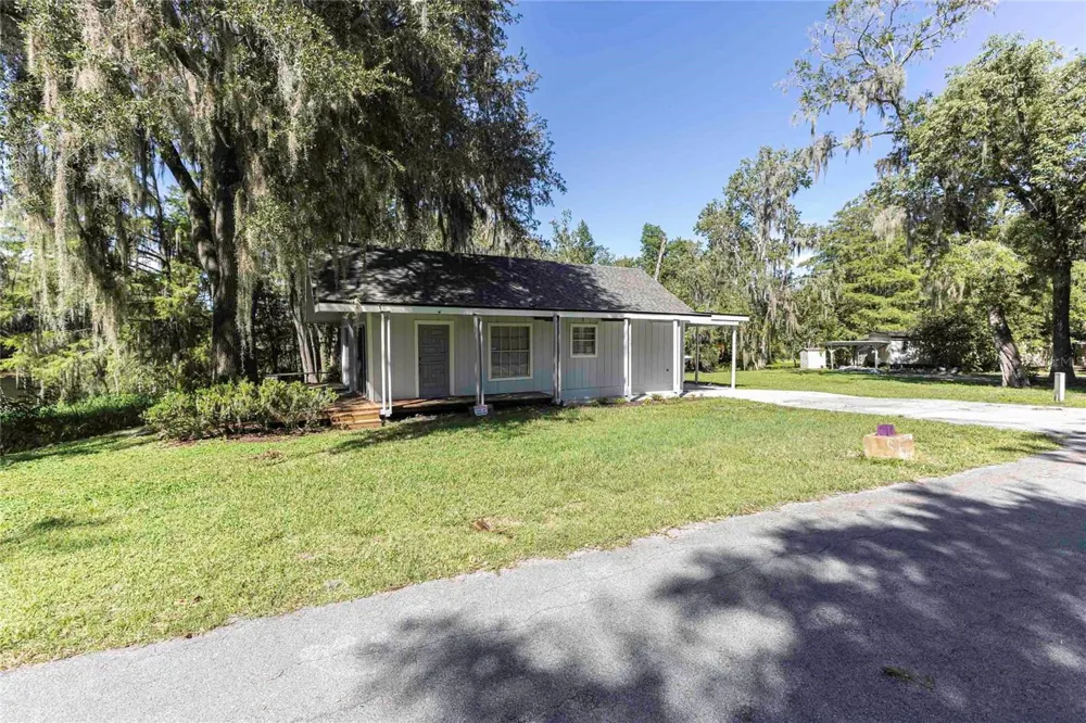2886 C 470 Lake Panasoffkee, FL 33538