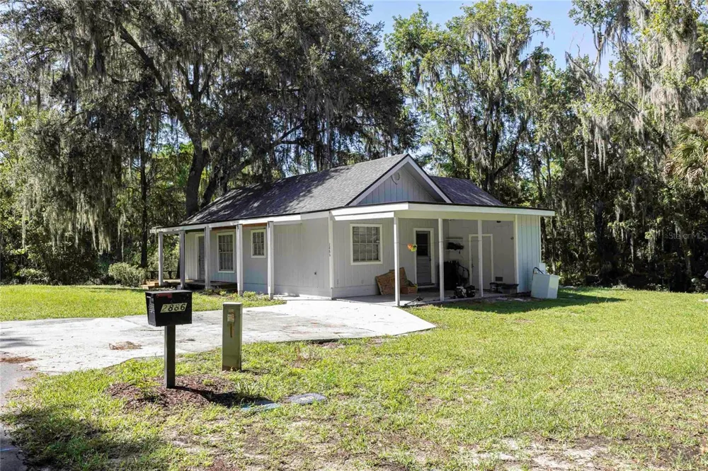 2886 C 470 Lake Panasoffkee, FL 33538