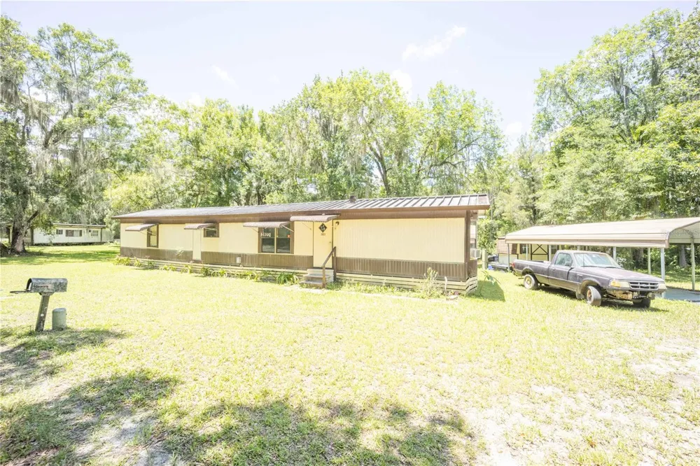 2886 C 470 Lake Panasoffkee, FL 33538