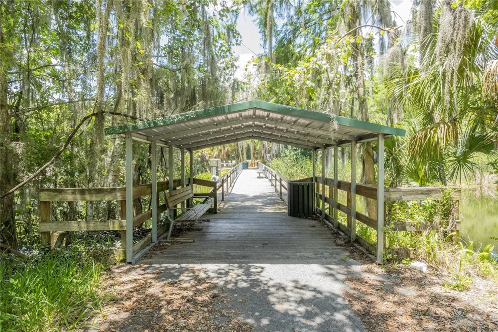 2886 C 470 Lake Panasoffkee, FL 33538