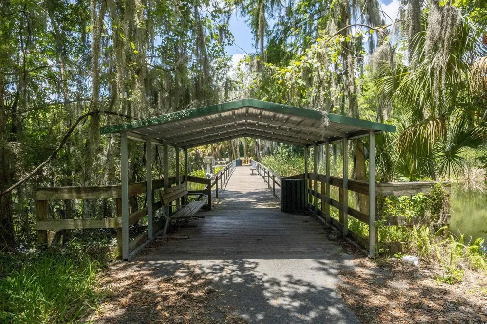 2886 C 470 Lake Panasoffkee, FL 33538