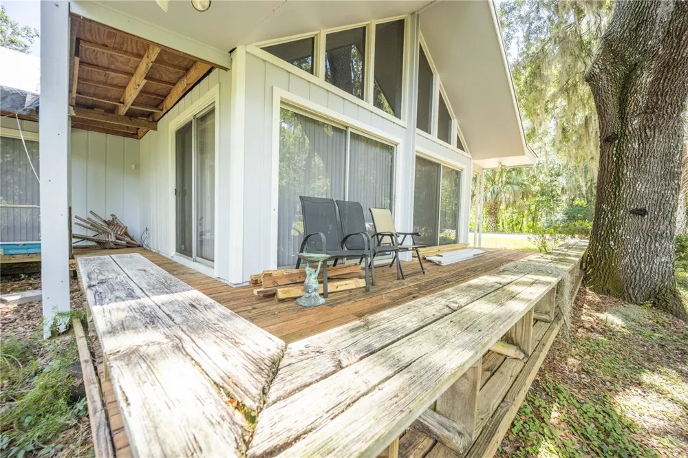 2886 C 470 Lake Panasoffkee, FL 33538