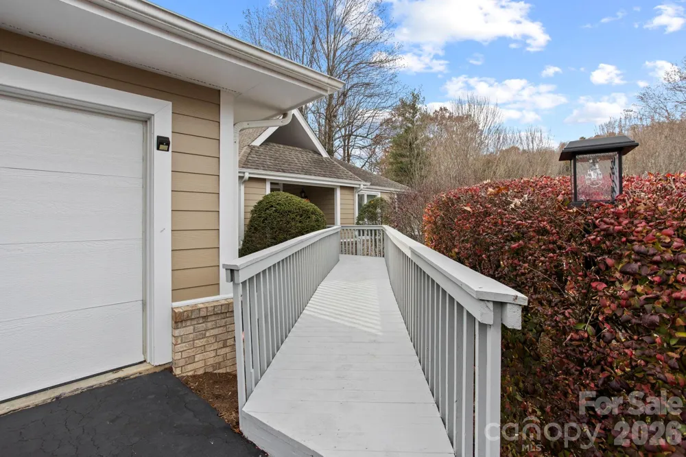 122 Broadmoor Drive Flat Rock, NC 28731