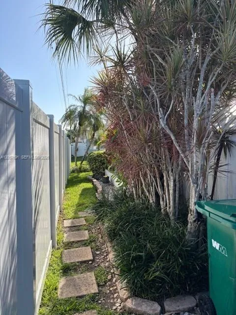 5405 NW 23rd Ter Tamarac, FL 33309